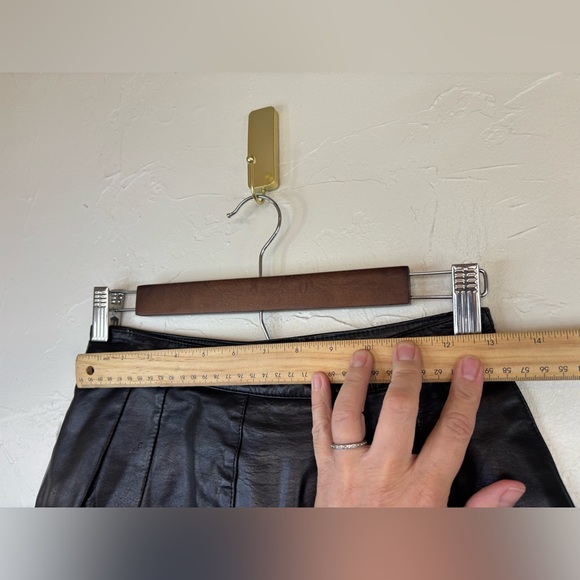 VINTAGE Yvette Bugatti Black Leather Skirt‎ Mini Short Sexy Goth 90s Y2K Size 8 - Picture 5 of 14